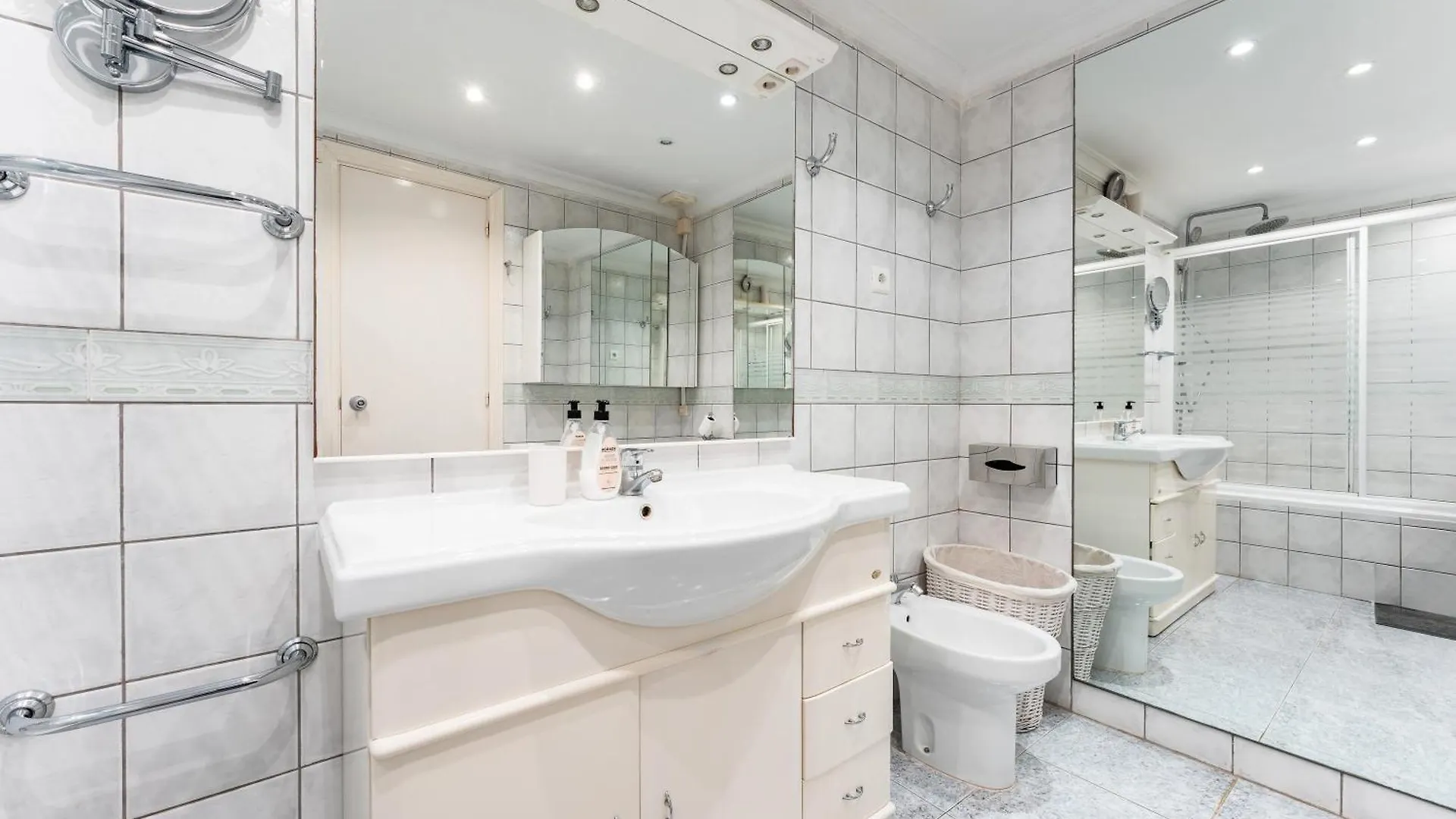شقة Penthouse In Old Town فوينخيرولا إسبانيا