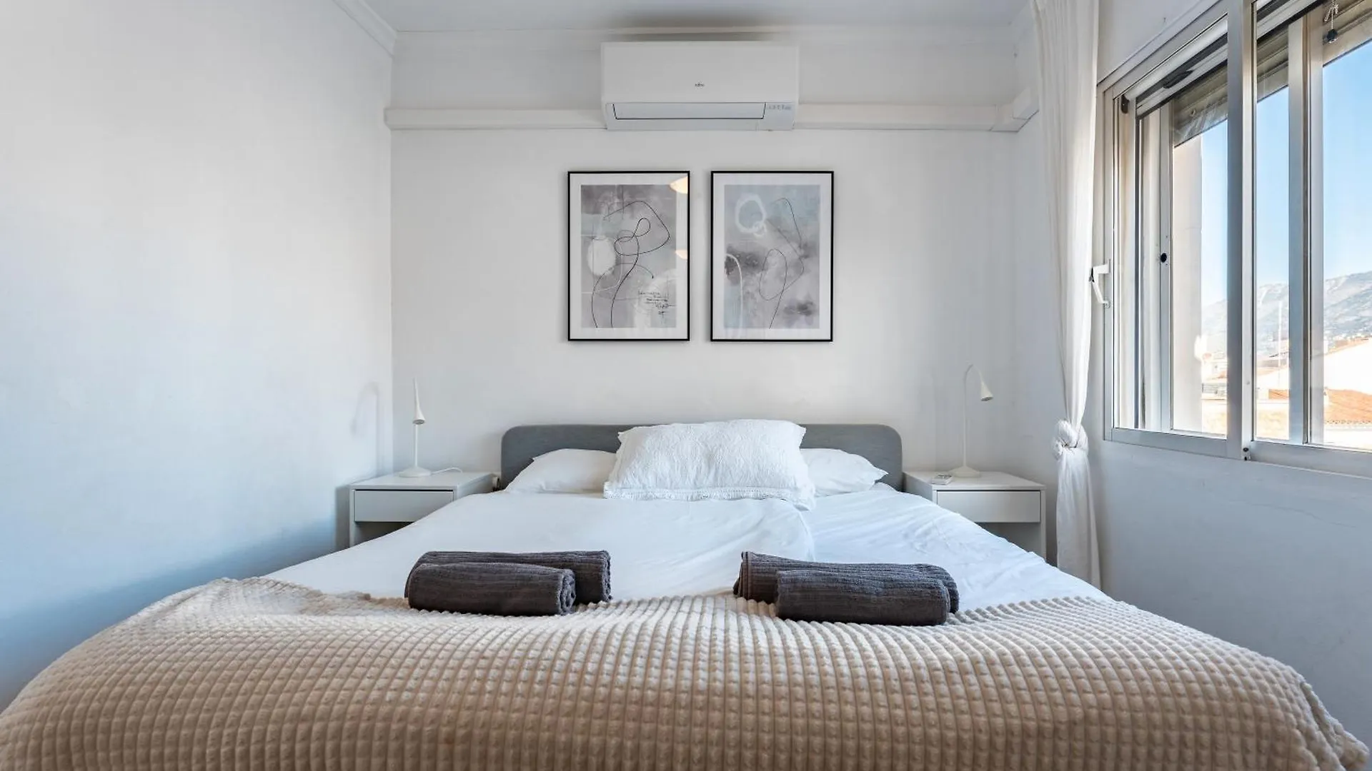 شقة Penthouse In Old Town فوينخيرولا