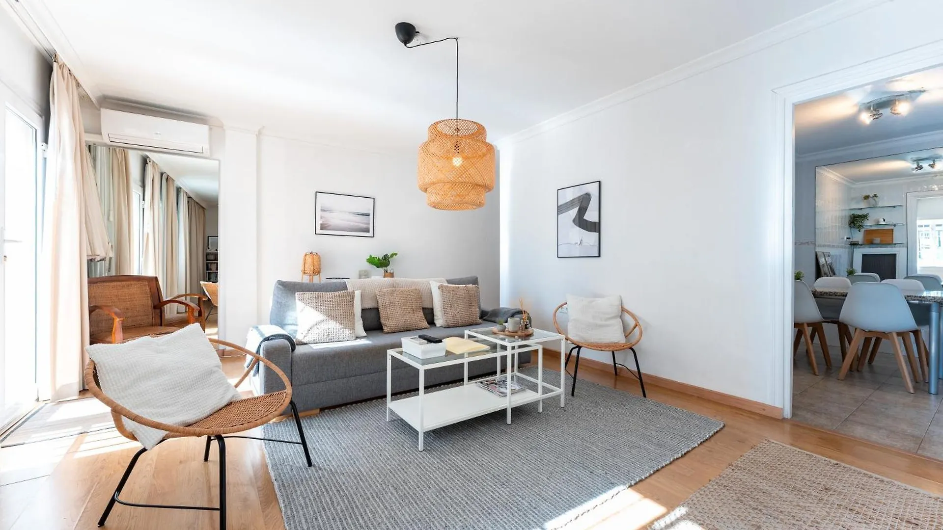 شقة Penthouse In Old Town فوينخيرولا