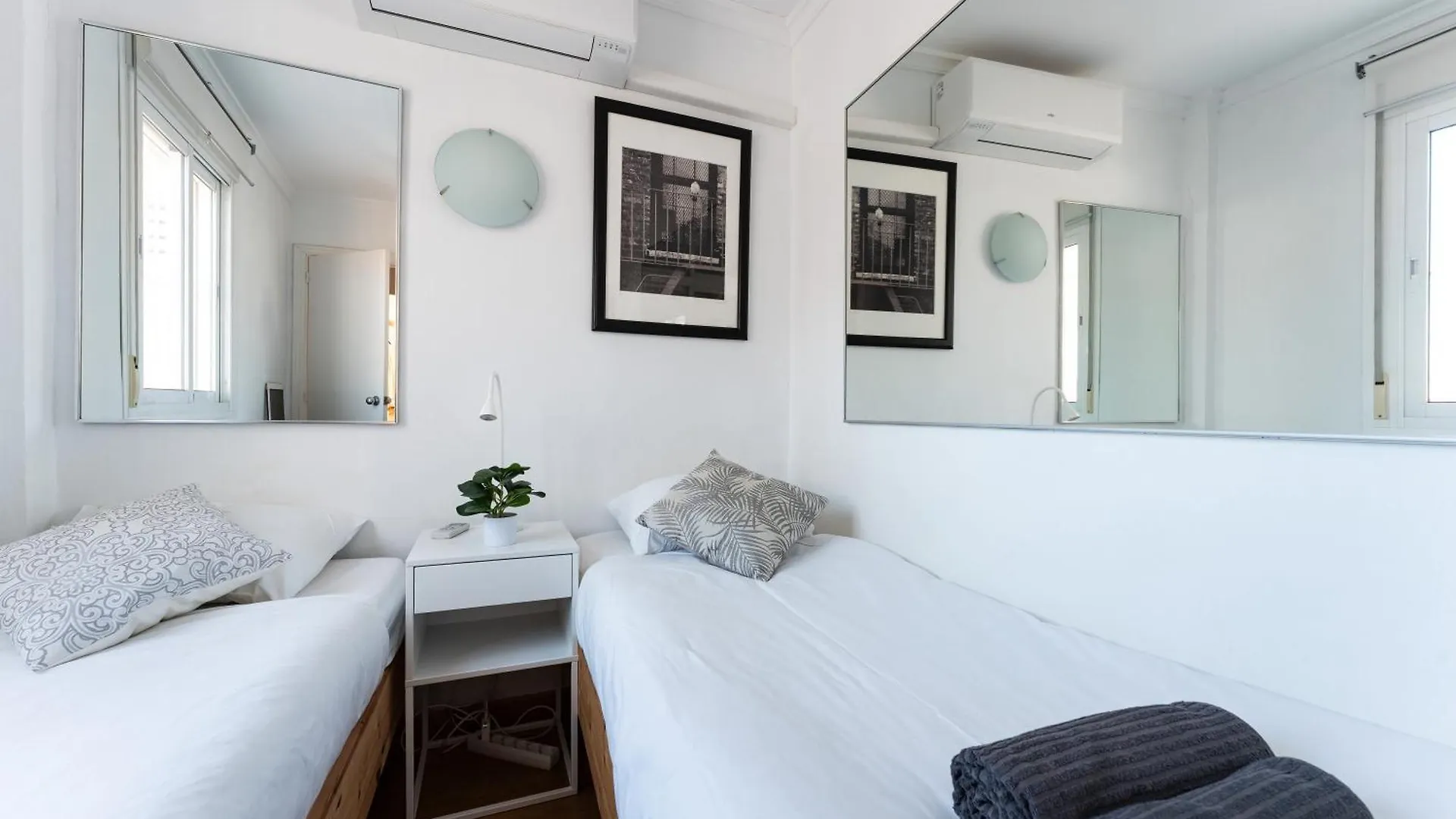 شقة Penthouse In Old Town فوينخيرولا
